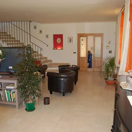 Iriscortona Villa *